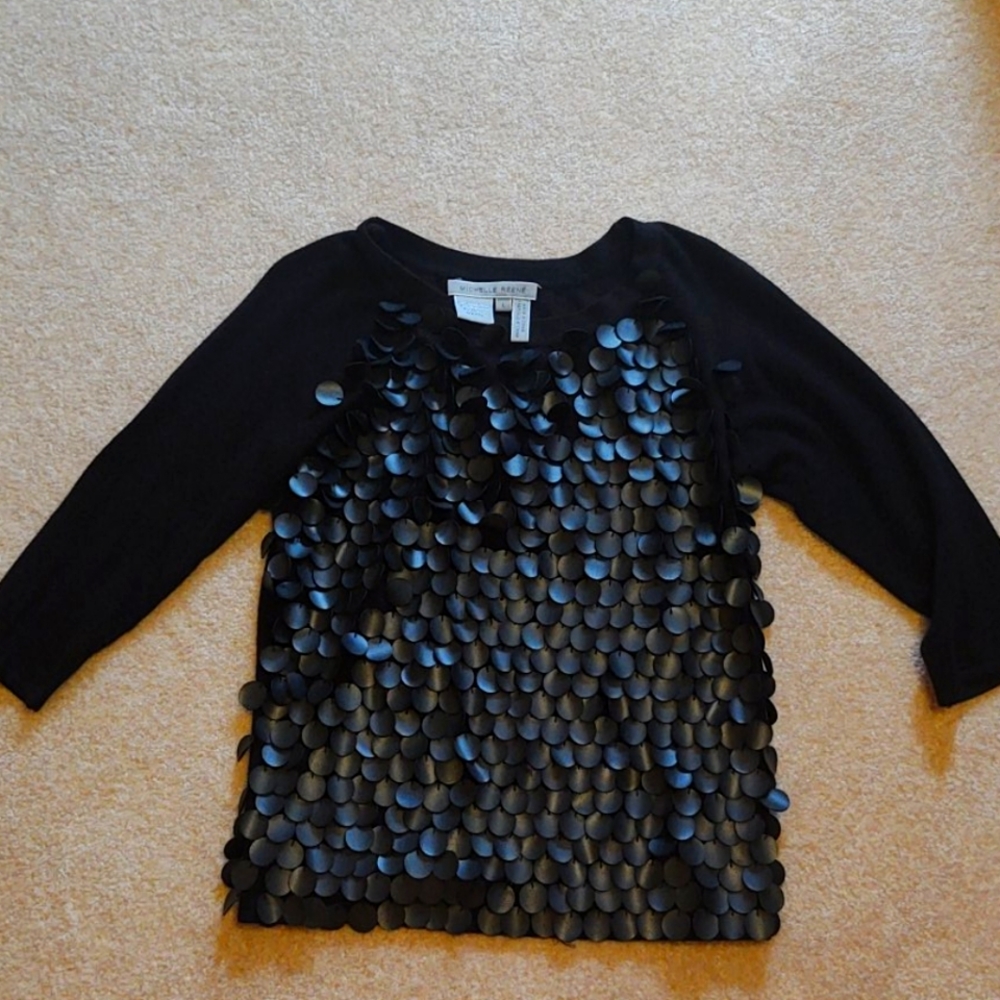 Black 3/4 sleeve top leather detail